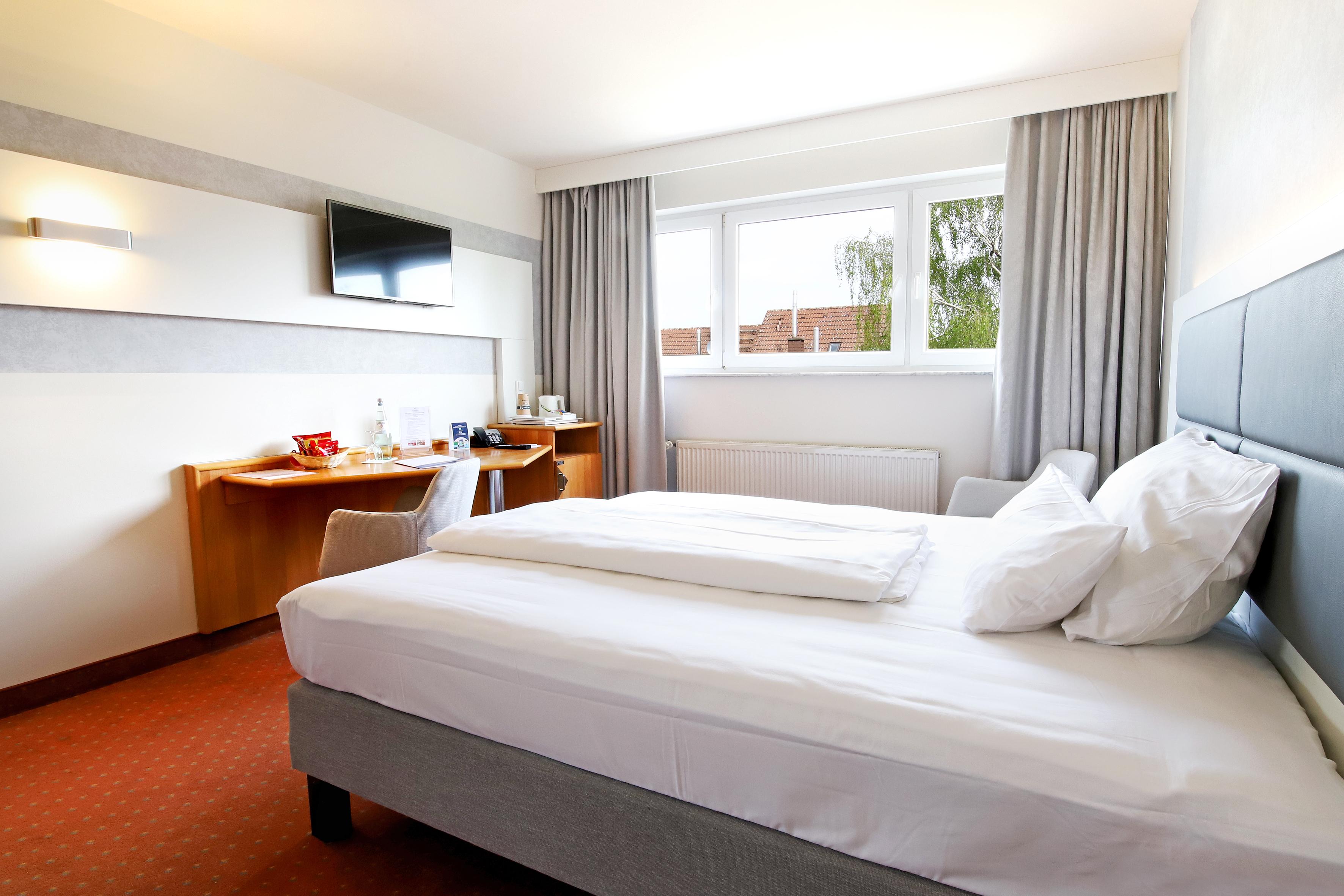 Tulip Frankfurt Airport 3*
